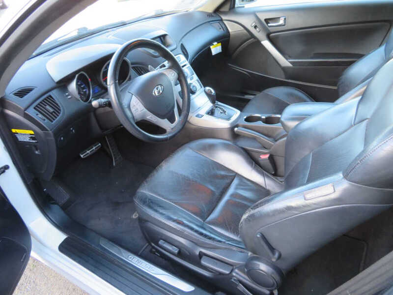 2010 Hyundai Genesis Coupe