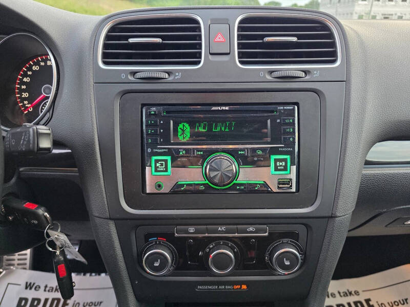 2013 Volkswagen GTI Base PZEV