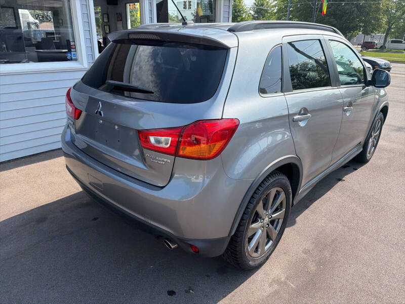 2013 Mitsubishi Outlander Sport LE
