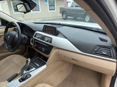 2012 BMW 3 Series 328i