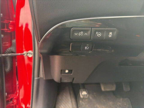 2020 Toyota Prius LE