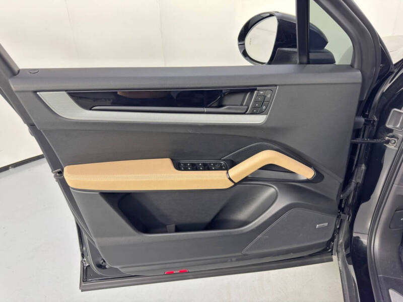 2024 Porsche Cayenne