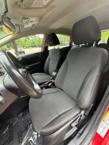 2015 Ford Fiesta SE