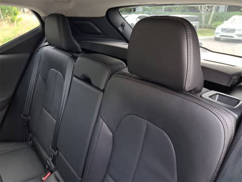 2026 Volvo XC40 B5 Core