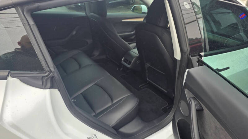 2023 Tesla Model 3 Performance