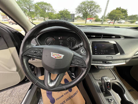2019 Cadillac XT4 Premium Luxury