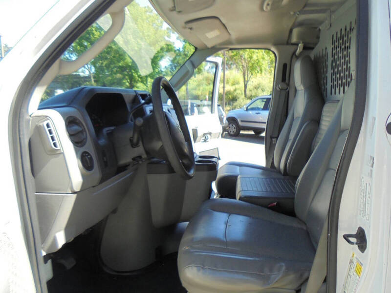 2012 Ford E-Series
