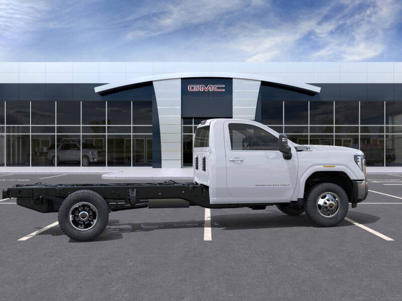 2026 GMC Sierra 3500HD CC