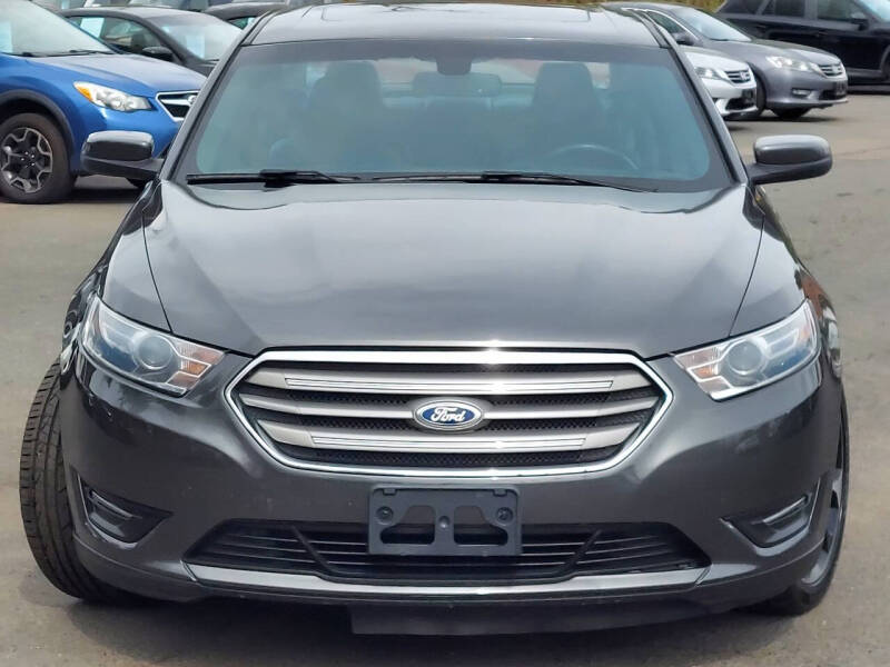 2015 Ford Taurus SEL