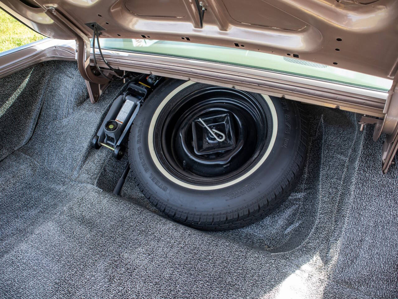 1963 Ford Thunderbird 89