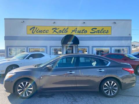 2017 Nissan Altima for sale at Vince Kolb Auto Sales in Lake Ozark MO