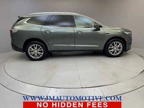 2022 Buick Enclave Essence
