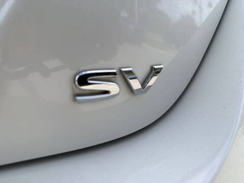 2022 Nissan LEAF SV
