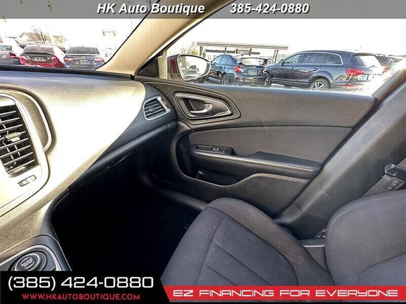 2015 Chrysler 200 Limited