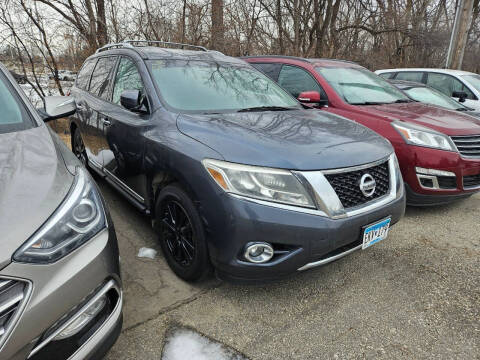 2013 Nissan Pathfinder for sale at Short Line Auto Inc in Rochester MN