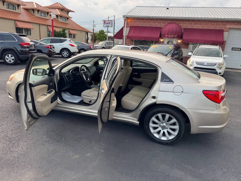 2014 Chrysler 200 Limited