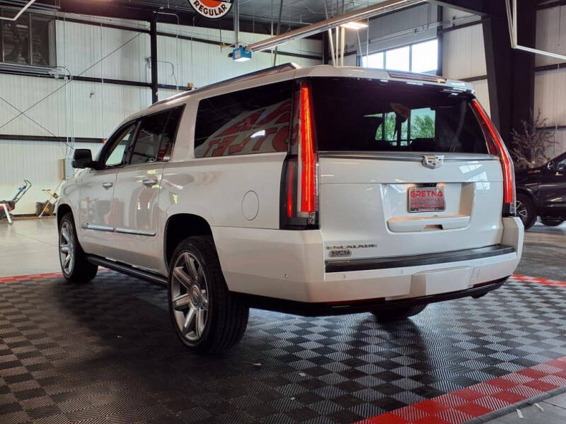 2019 Cadillac Escalade ESV Premium Luxury