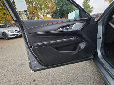 2023 Cadillac CT4 Luxury