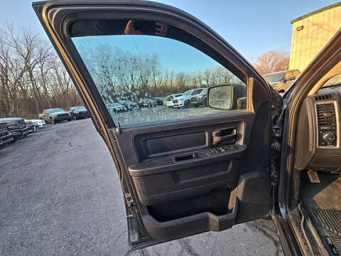 2017 RAM 1500 Express