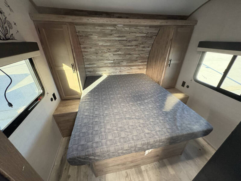 2024 Gulfstream Ameri Lite