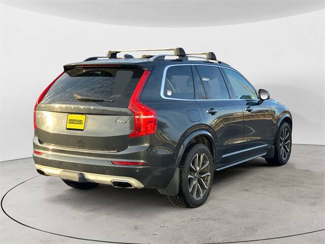2016 Volvo XC90 T6 Momentum