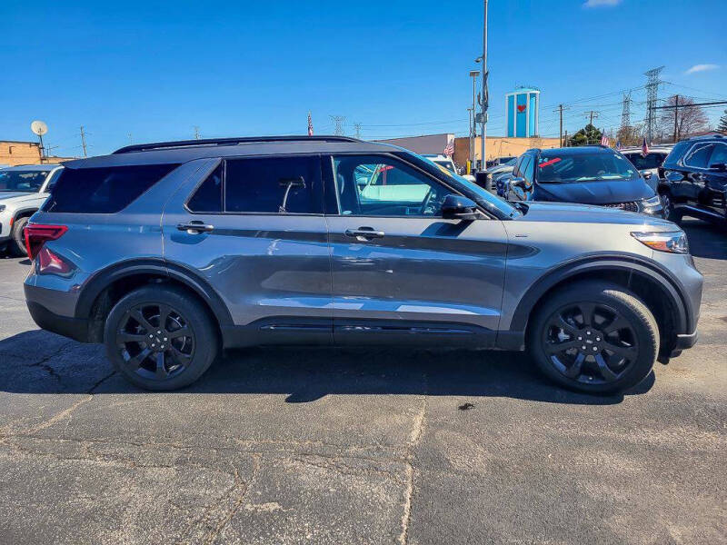2023 Ford Explorer ST-Line