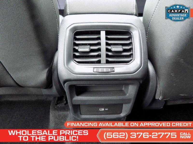 2024 Volkswagen Taos SEL 4Motion