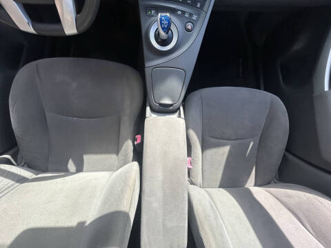 2010 Toyota Prius II