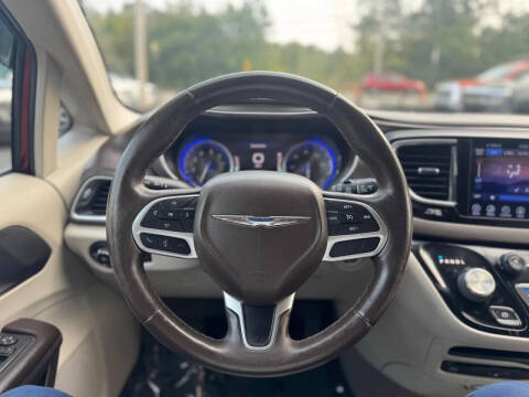 2017 Chrysler Pacifica Touring-L Plus
