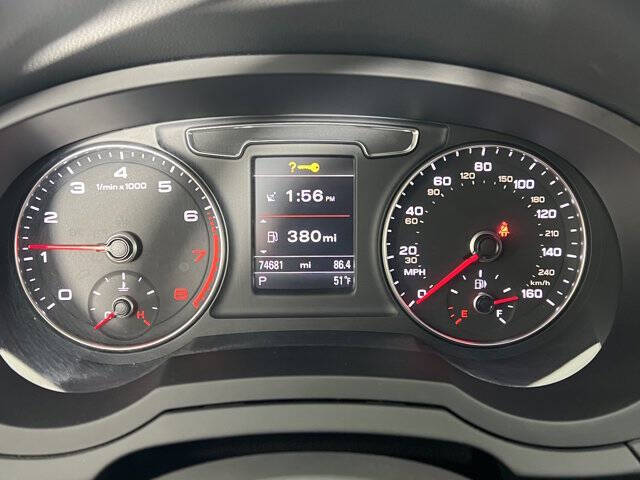 2016 Audi Q3 2.0T quattro Prestige