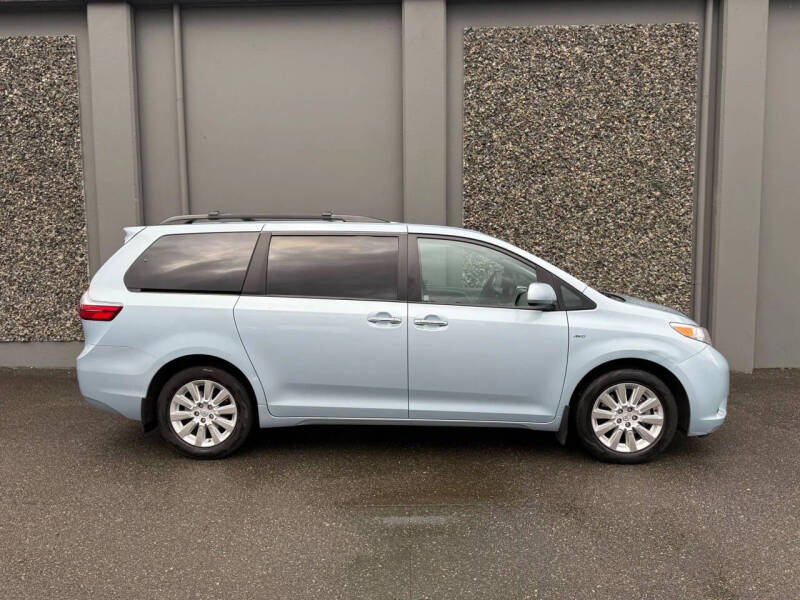 2016 Toyota Sienna