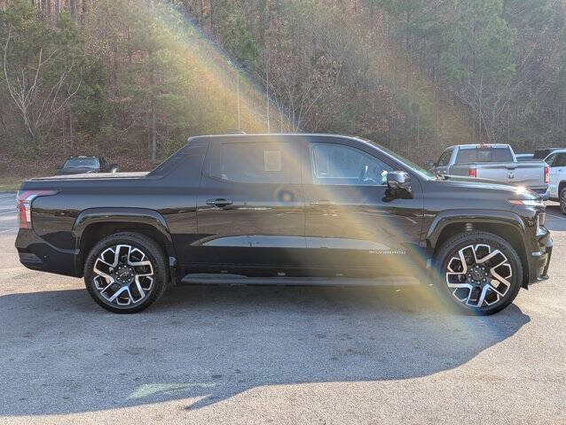 2024 Chevrolet Silverado EV RST