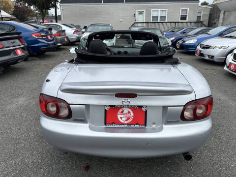 2003 Mazda MX-5 Miata