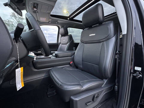 2025 Ford Expedition Platinum