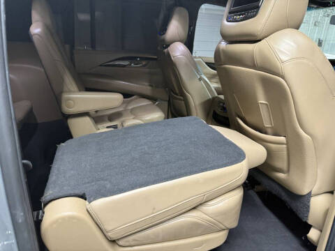 2018 Cadillac Escalade ESV Platinum