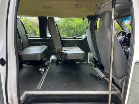 2011 Ford E-Series E-150