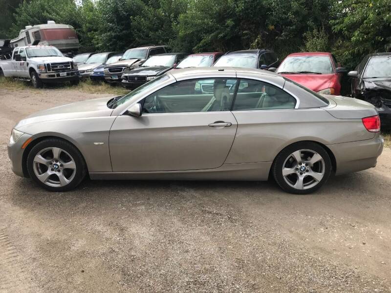 2009 BMW 3 Series for sale at CARZ R US 1 in Armington IL