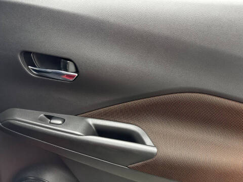 2018 Nissan Kicks SR