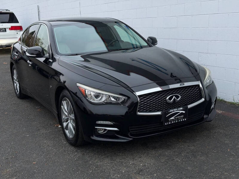 2015 Infiniti Q50 Premium