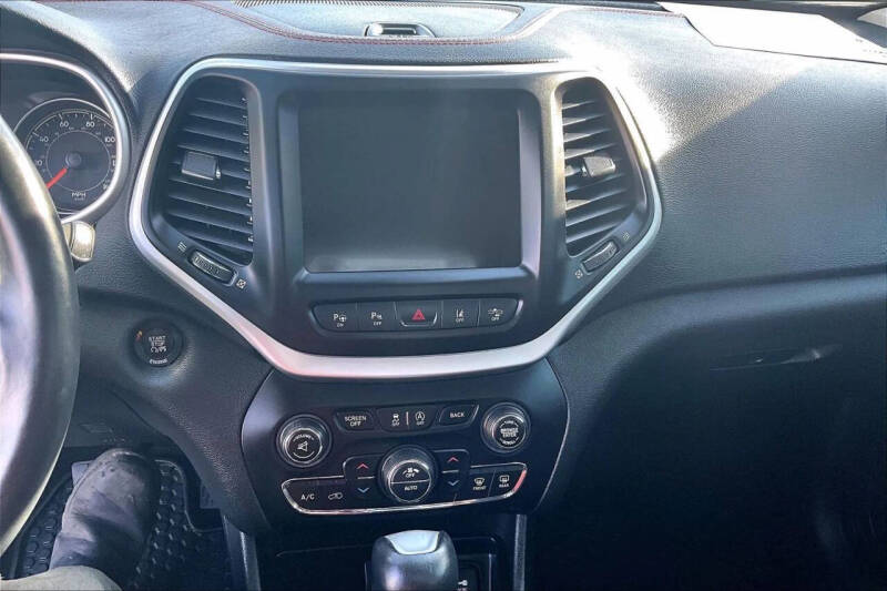 2015 Jeep Cherokee Trailhawk