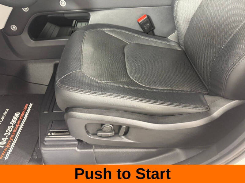 2023 Land Rover Defender 90 X-Dynamic SE