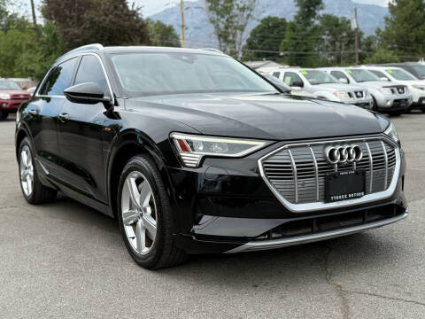 2019 Audi e-tron quattro Premium Plus