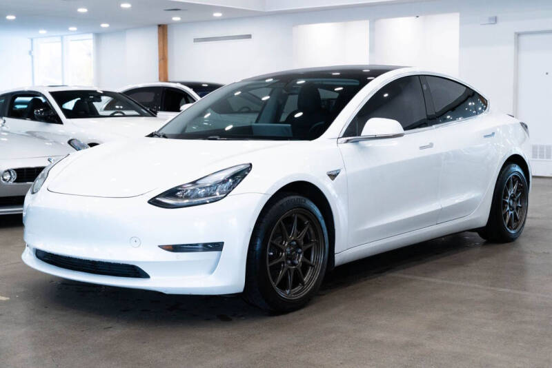 2019 Tesla Model 3 Mid Range