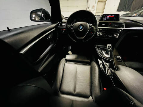 2017 BMW 3 Series 330i xDrive