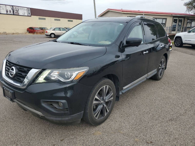 2017 Nissan Pathfinder Platinum