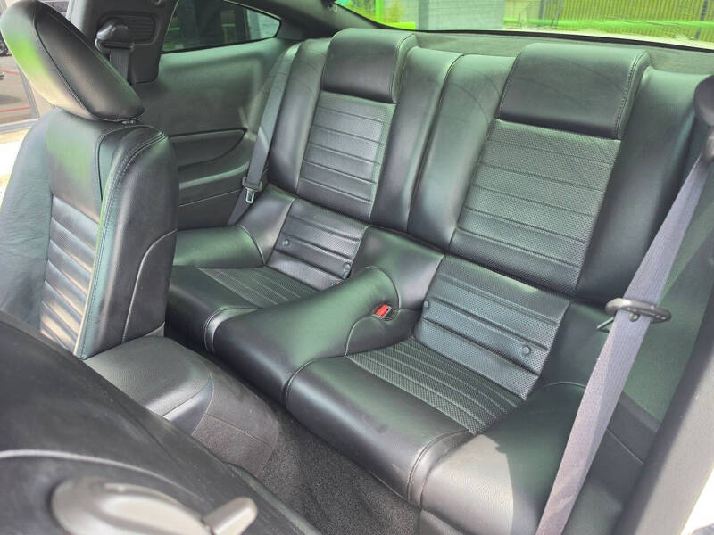 2007 Ford Mustang GT Deluxe