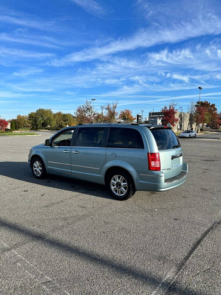 2008 Chrysler Town and Country for sale at Concord Auto Mall in Concord, NC