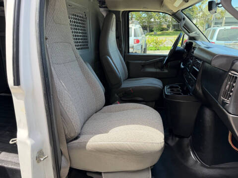 2017 Chevrolet Express 3500