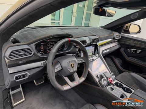 2024 Lamborghini Urus Performante