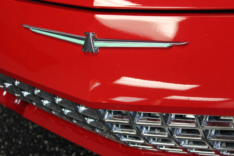 2005 Ford Thunderbird Deluxe